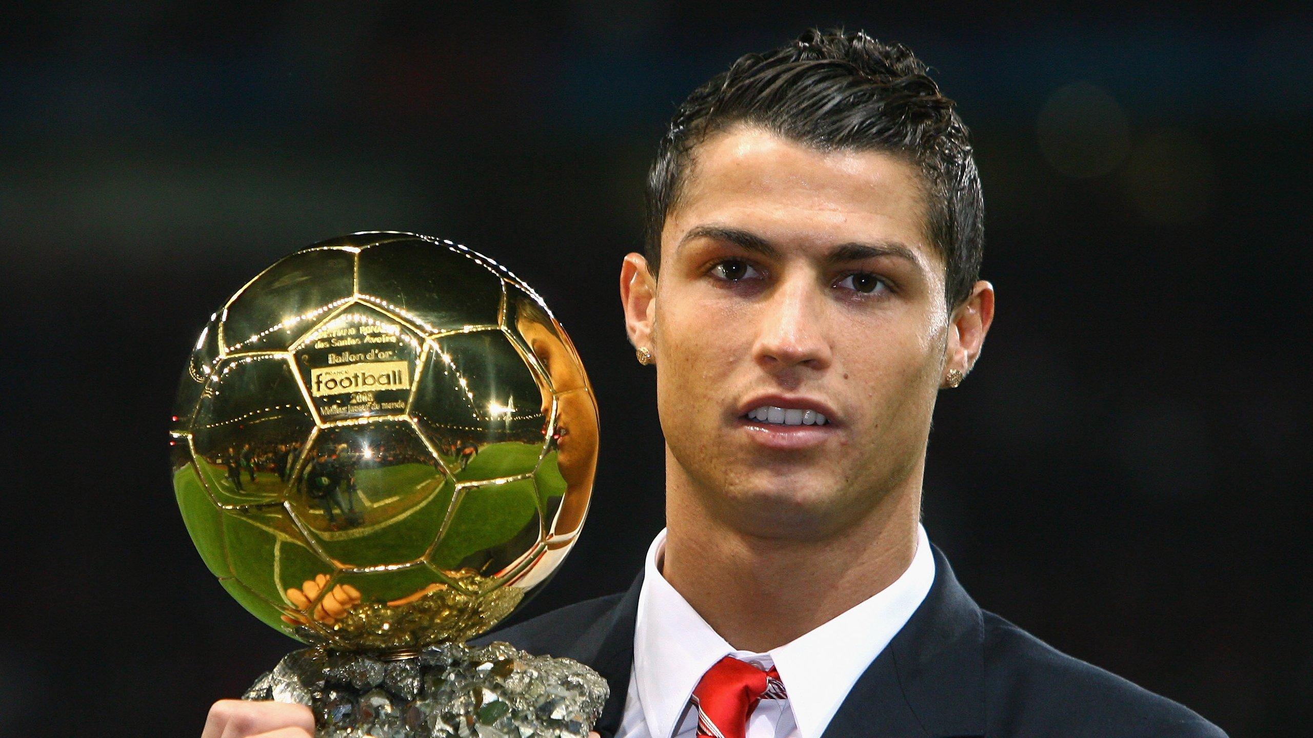 转会市场风云再起，豪门争夺战与新生代球员的崛起